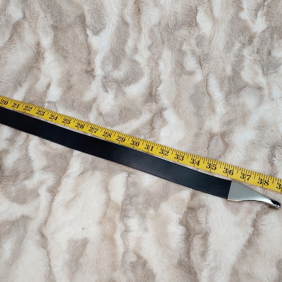 Adjustable Black Leather Belt With Ring Clasp - Picture 5 of 6